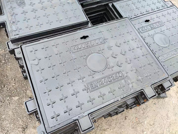 球墨铸铁方形井盖