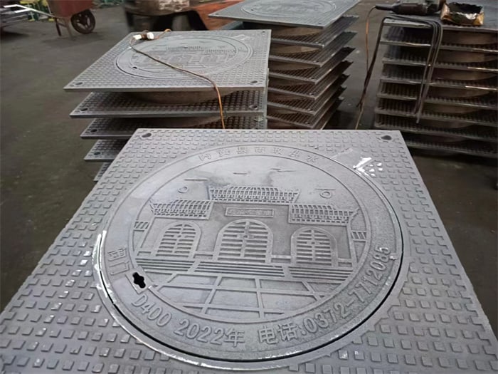球墨铸铁方形井盖